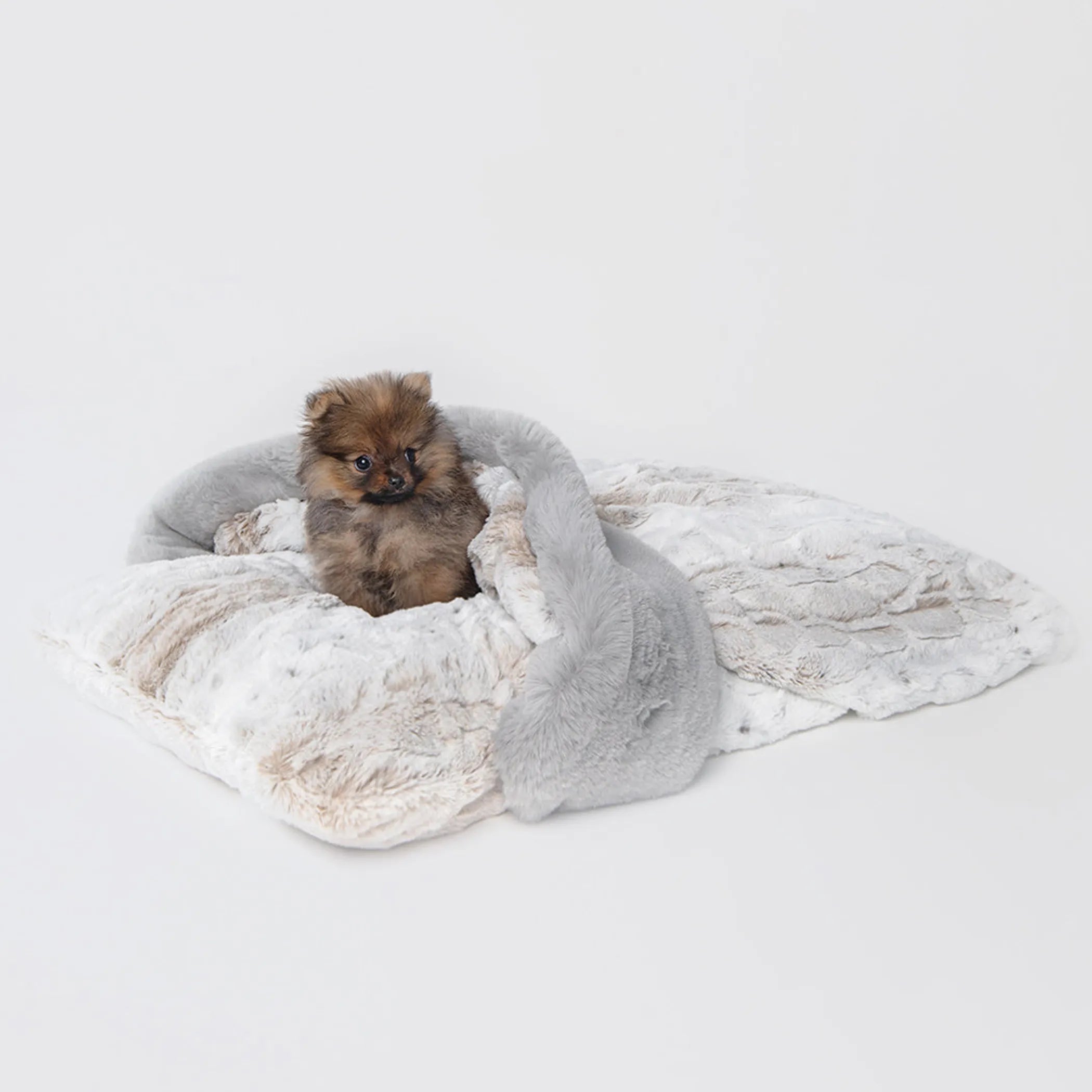 Ritz Hideaway Luxe Dog Bed